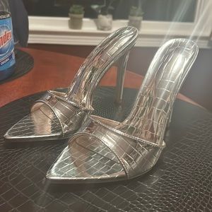 NWOT silver heeled mules
